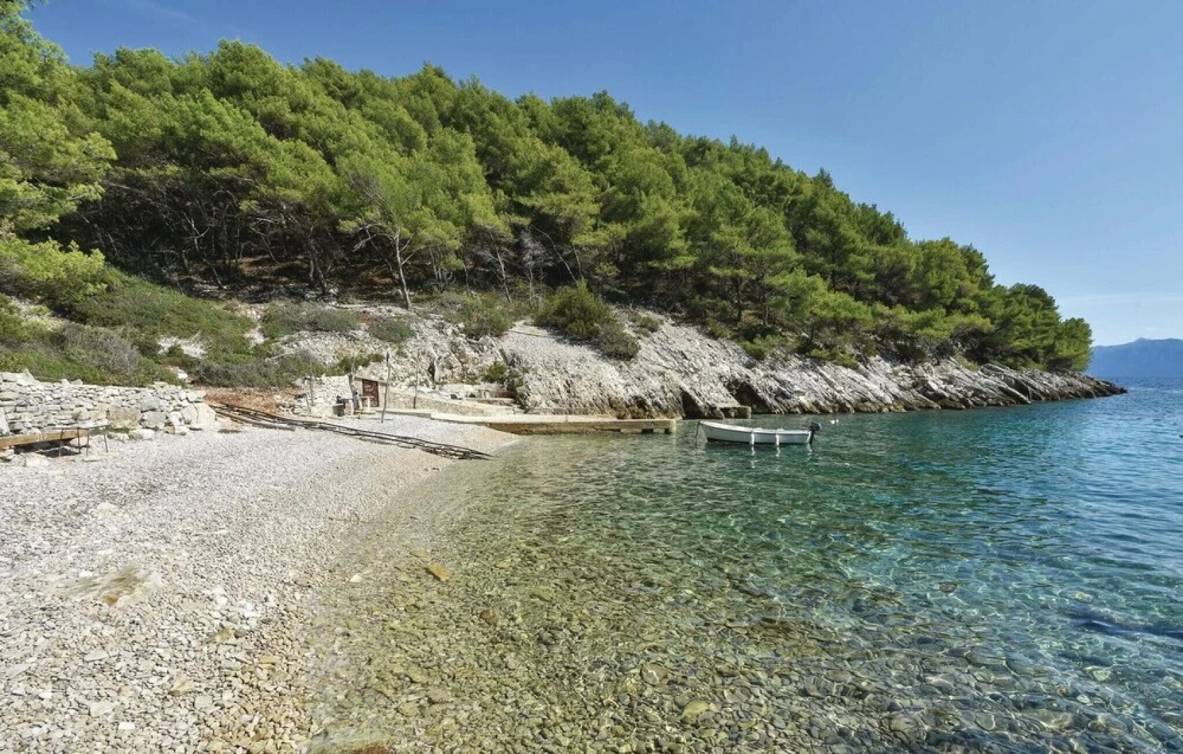 Beautiful Apartment in Bogomolje With 1 Bedrooms