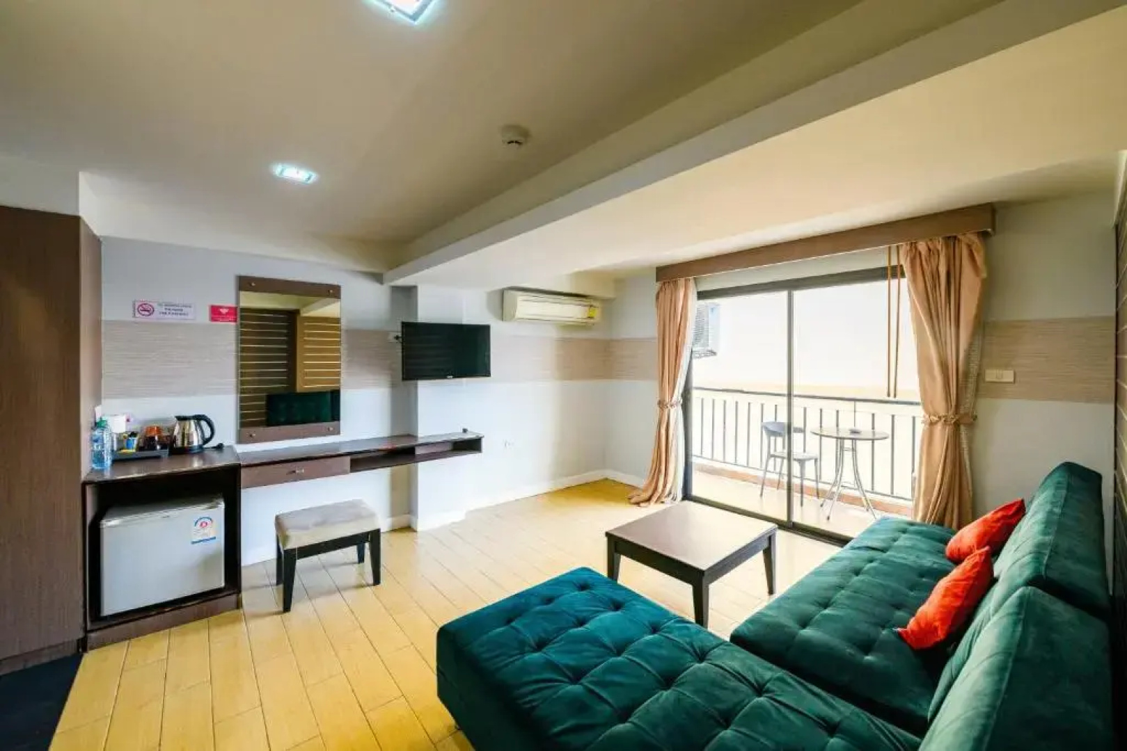 Jomtien Beach Hostel