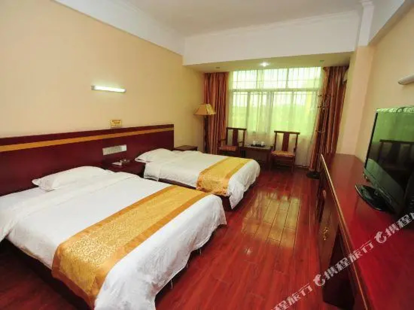 Xishuangbanna Qunyi Business Hotel