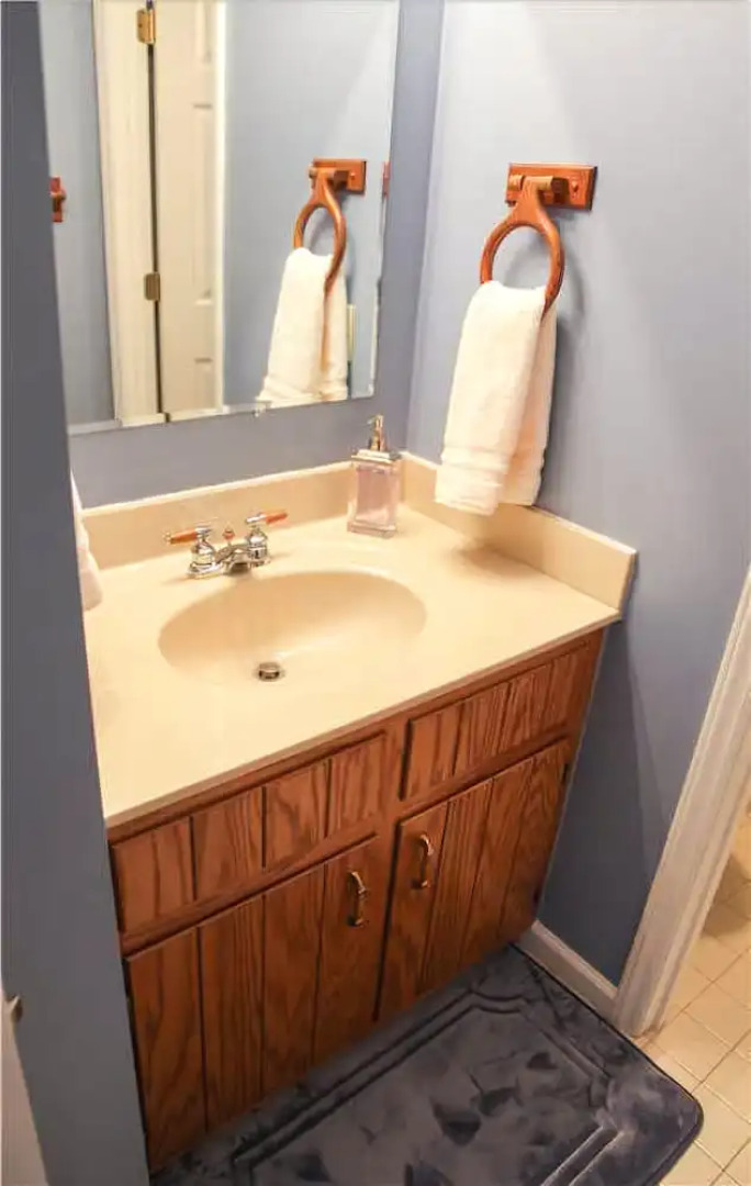 Hold Your Horses - 3 Bedroom Home