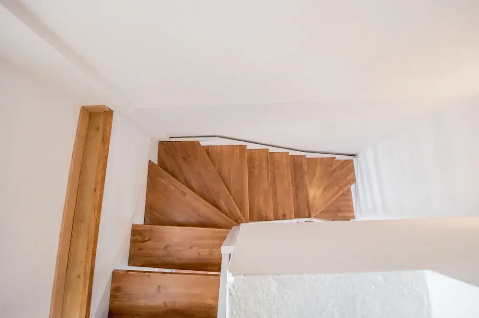 halu! Modern & Cozy Seafront Villa