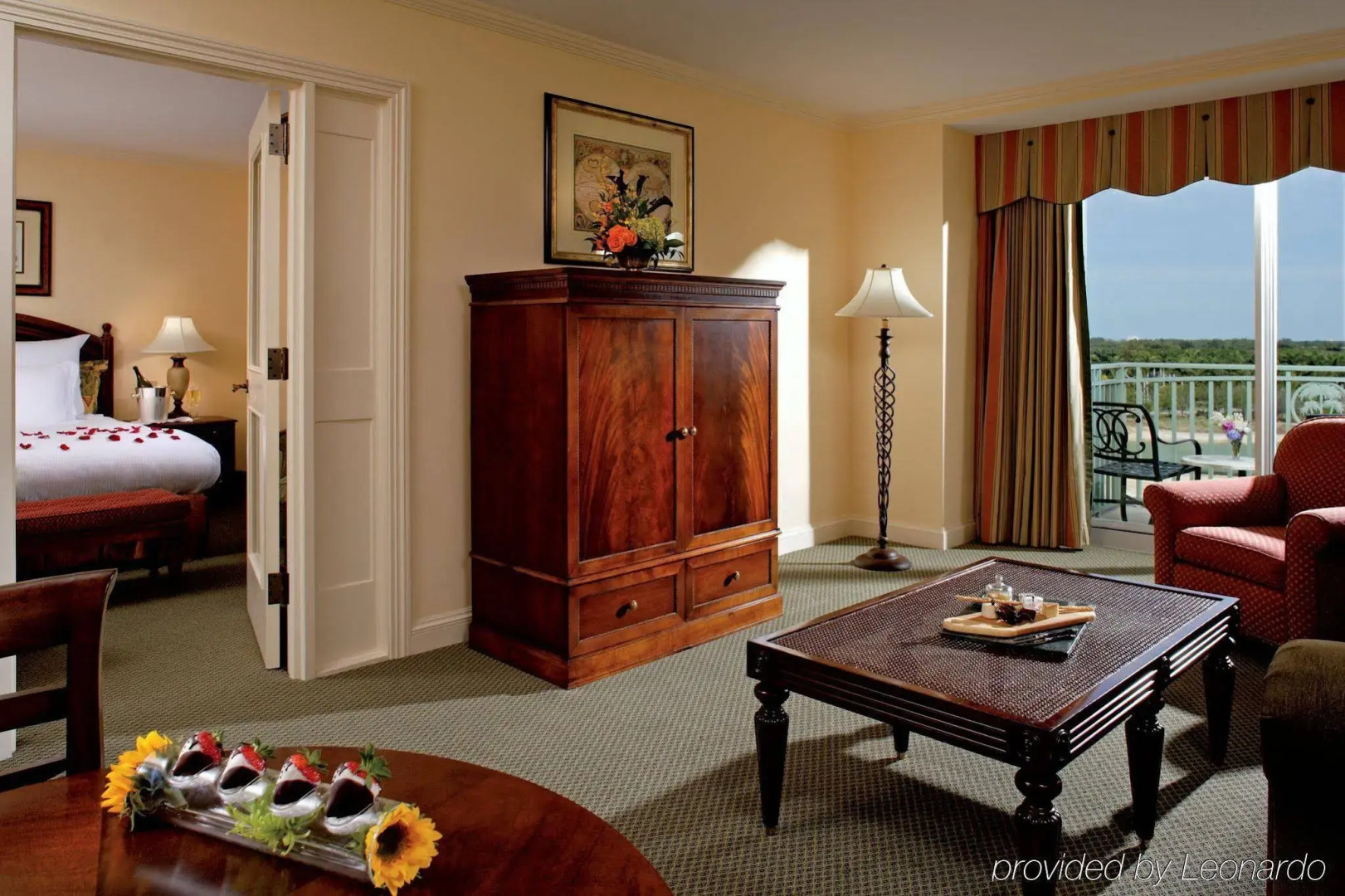 The Ritz-Carlton Naples, Tiburón