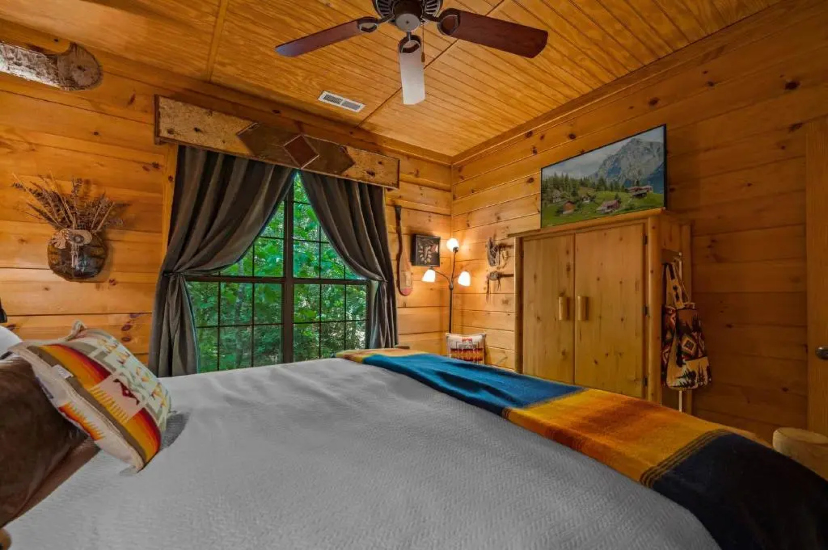 Dreamy Cabin & Outdoor Oasis! Mins to Nat'l Park!