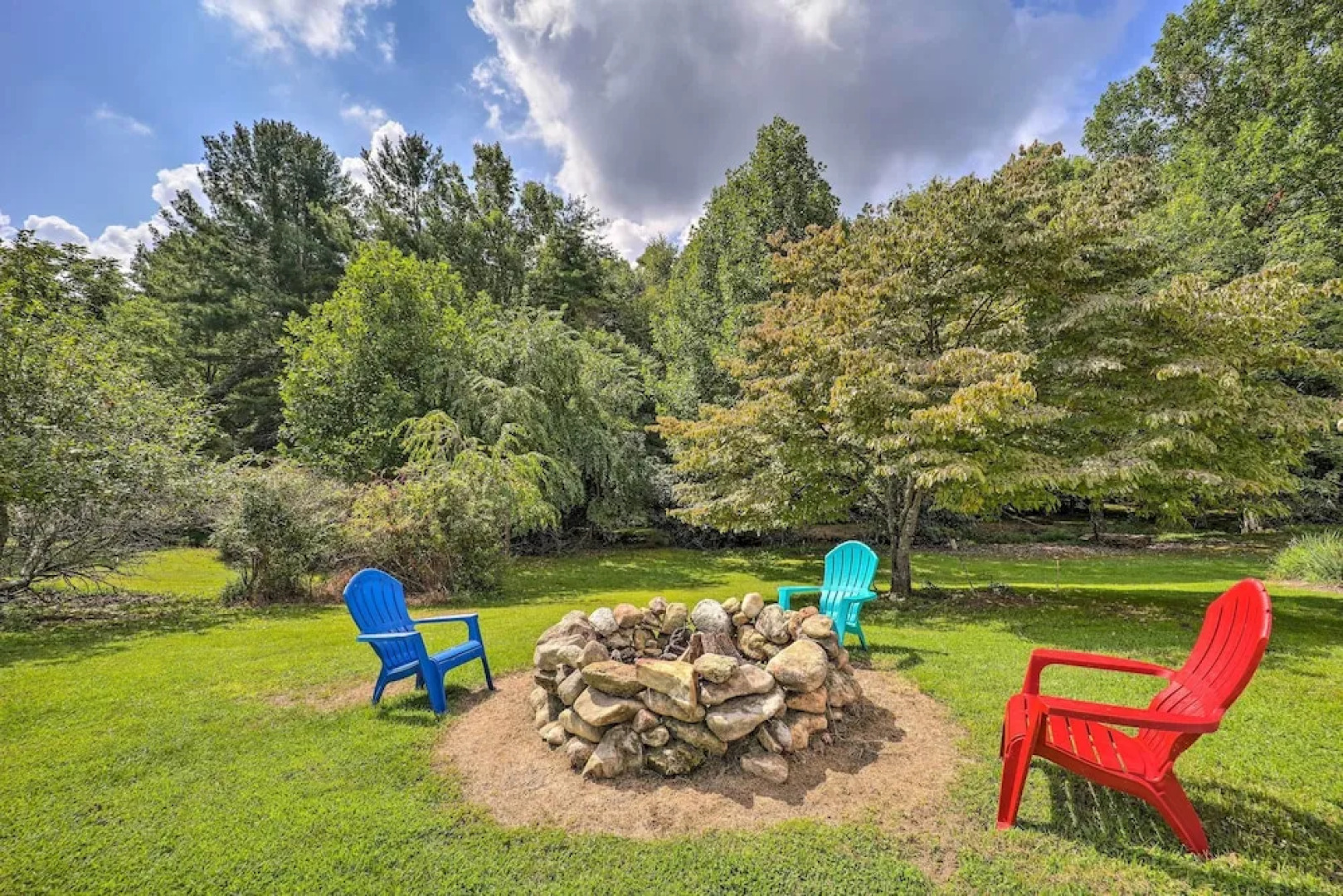 Deep Gap Cottage w/ Fire Pits - Hike & Ski!