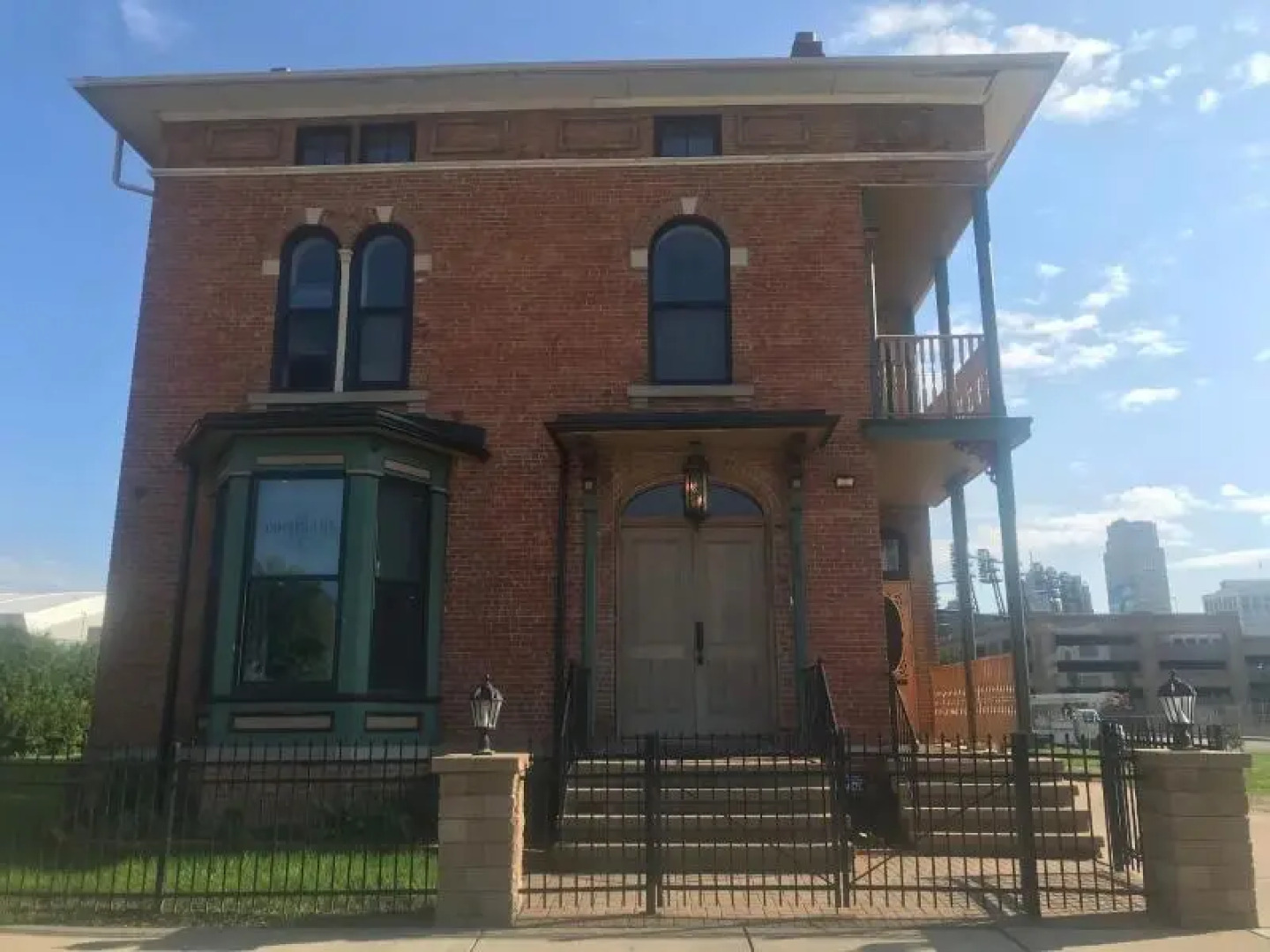 The Cochrane House Luxury Historic Inn