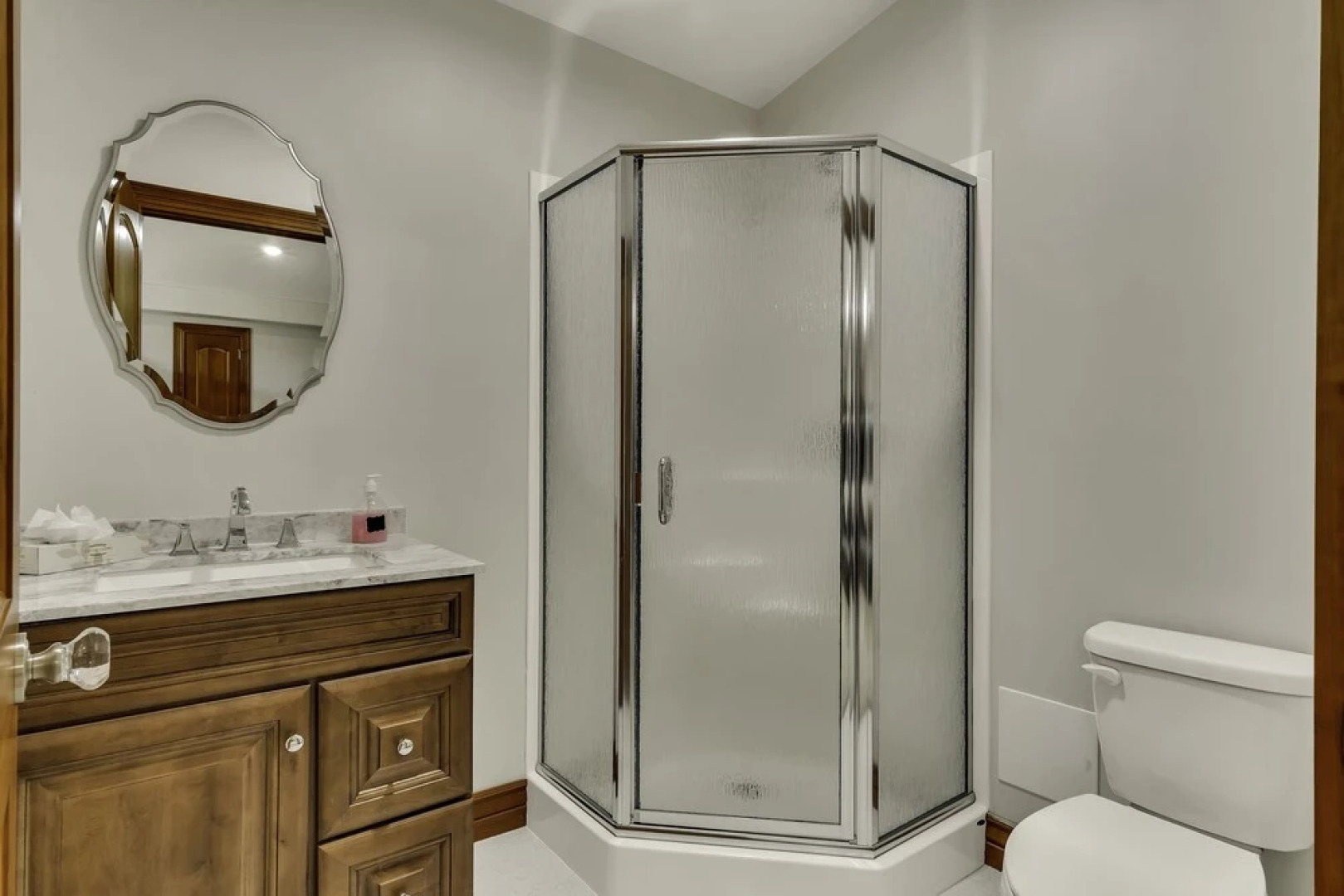 Tuckers Cove 7 Bedroom Home by RedAwning