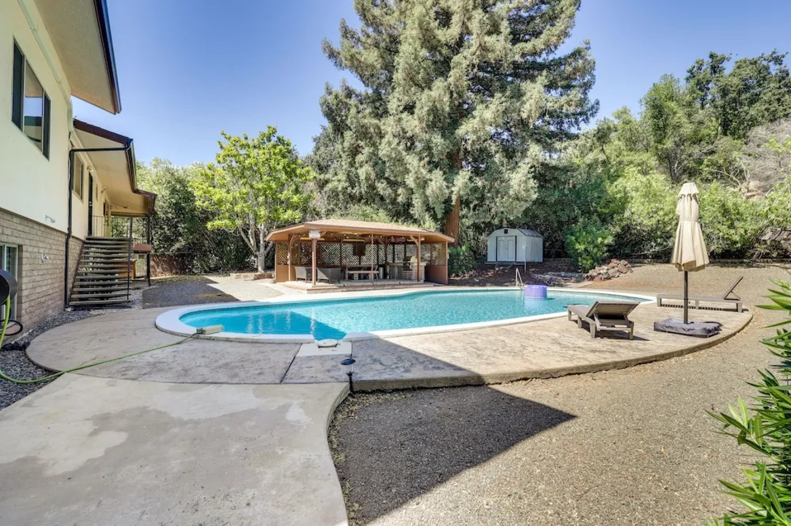 Vacation Rental 2 Mi to Clearlake Oaks Boat Launch