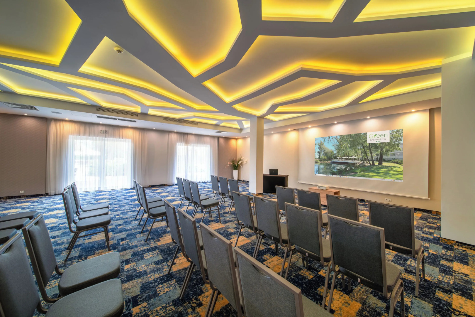 Отель Green Garden