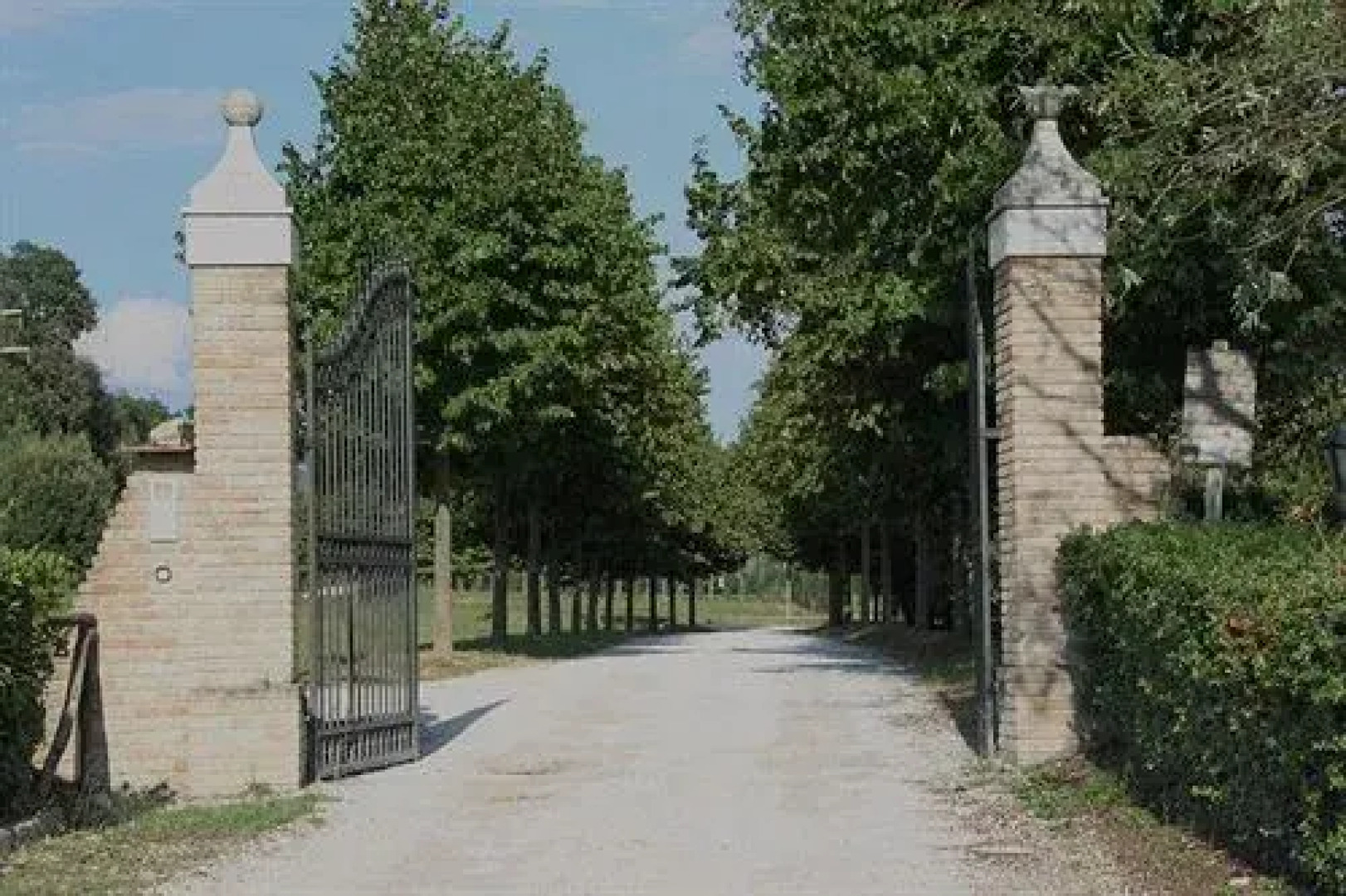 Podernovo di Castello delle Regine