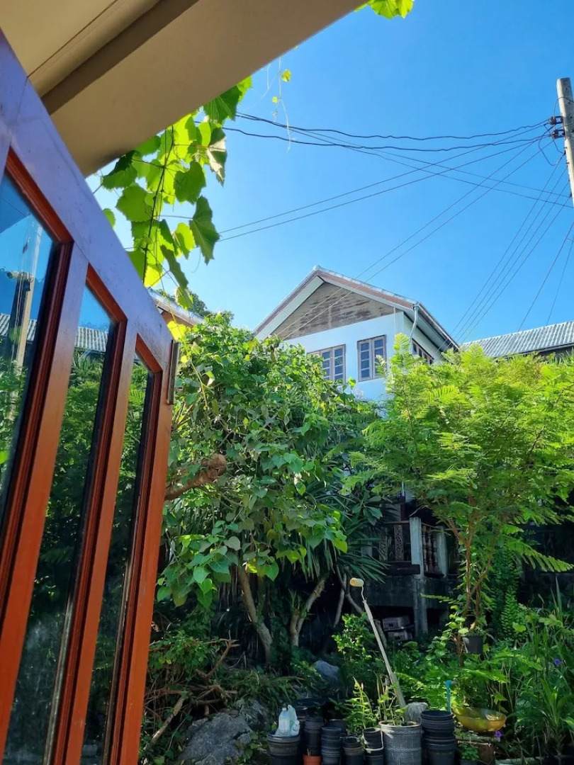 Sawasdee Sichang Resort