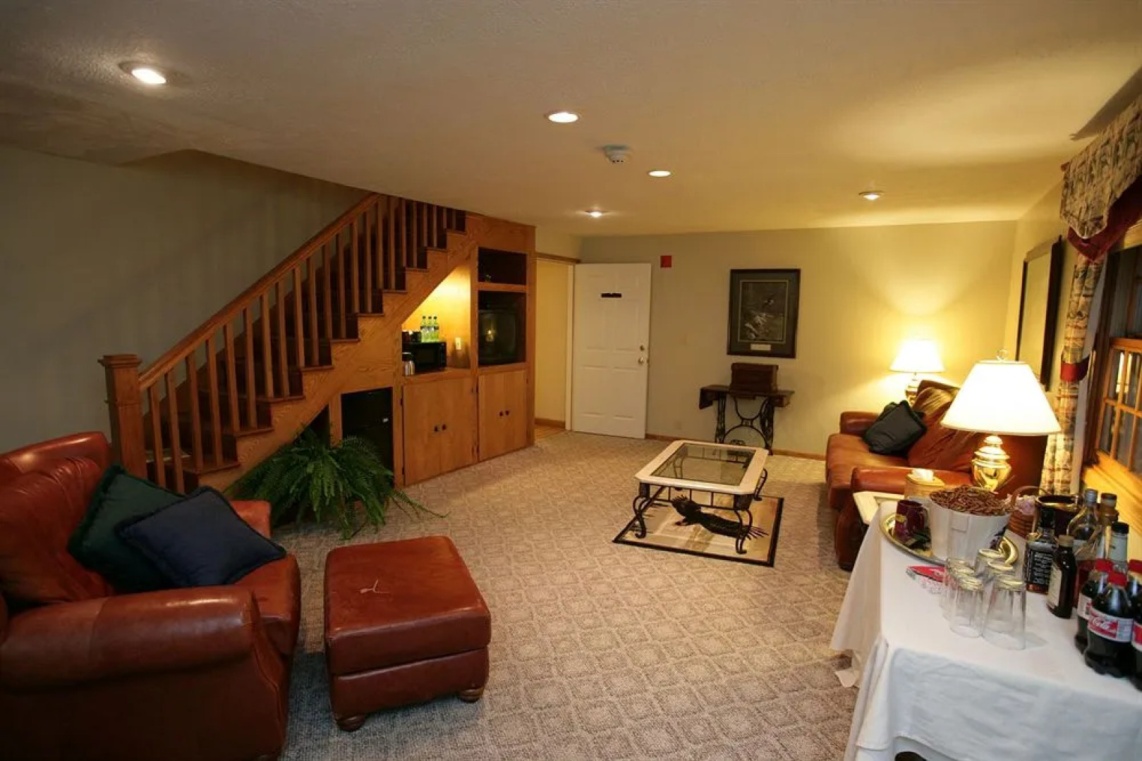 HideAway Country Inn