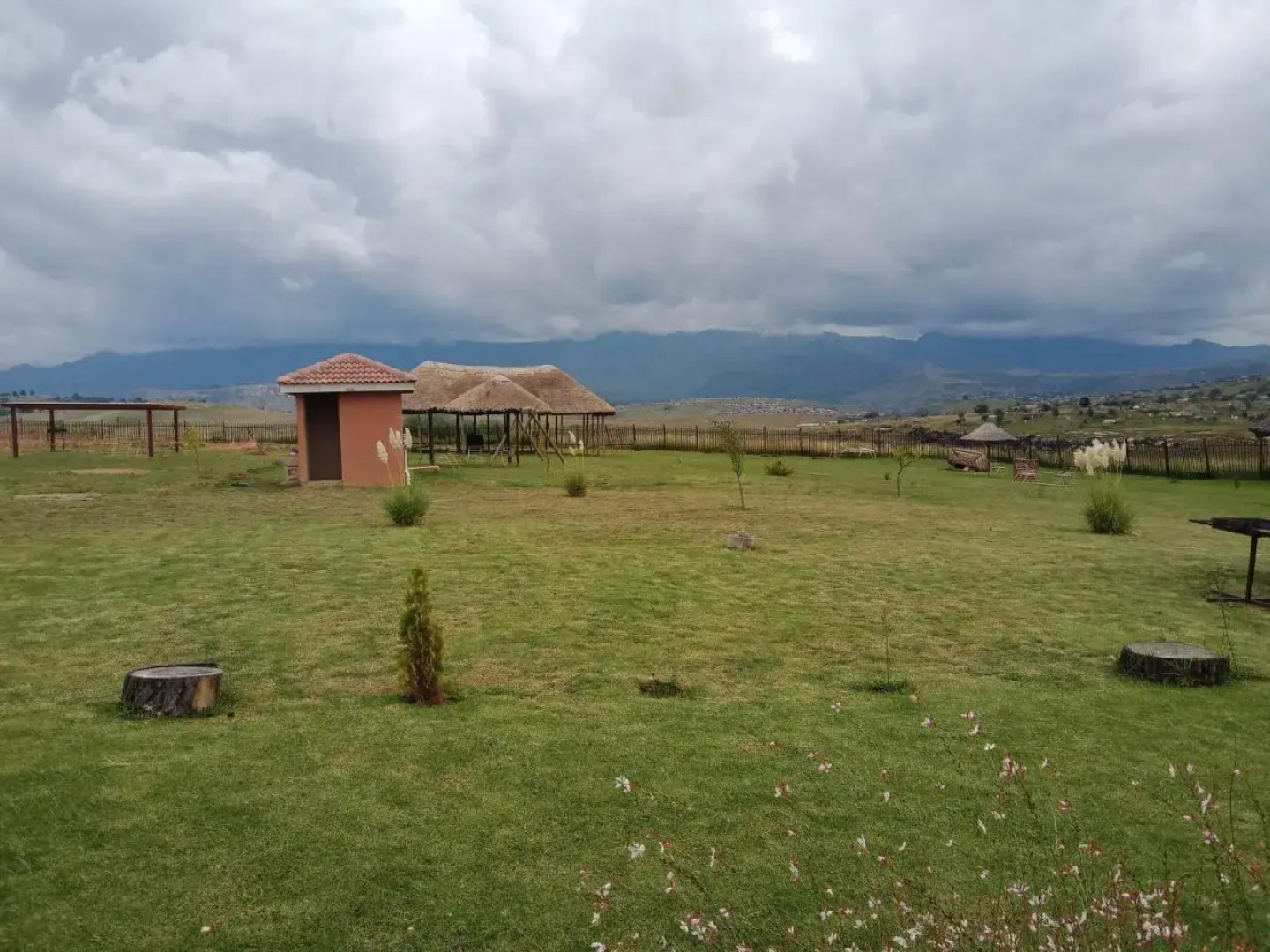 Twilight Breeze Lodge