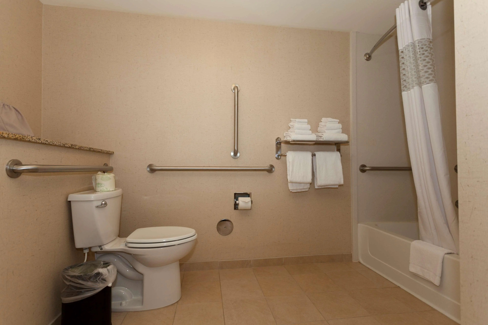 Hampton Inn & Suites Riverton