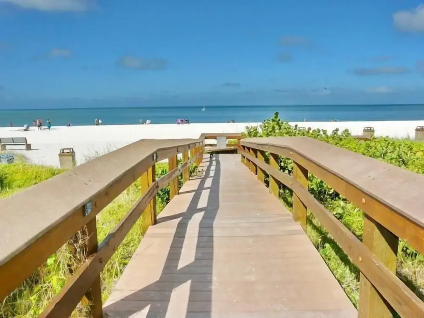 Luxurious Beachfront Condo With Glorious Ocean Views