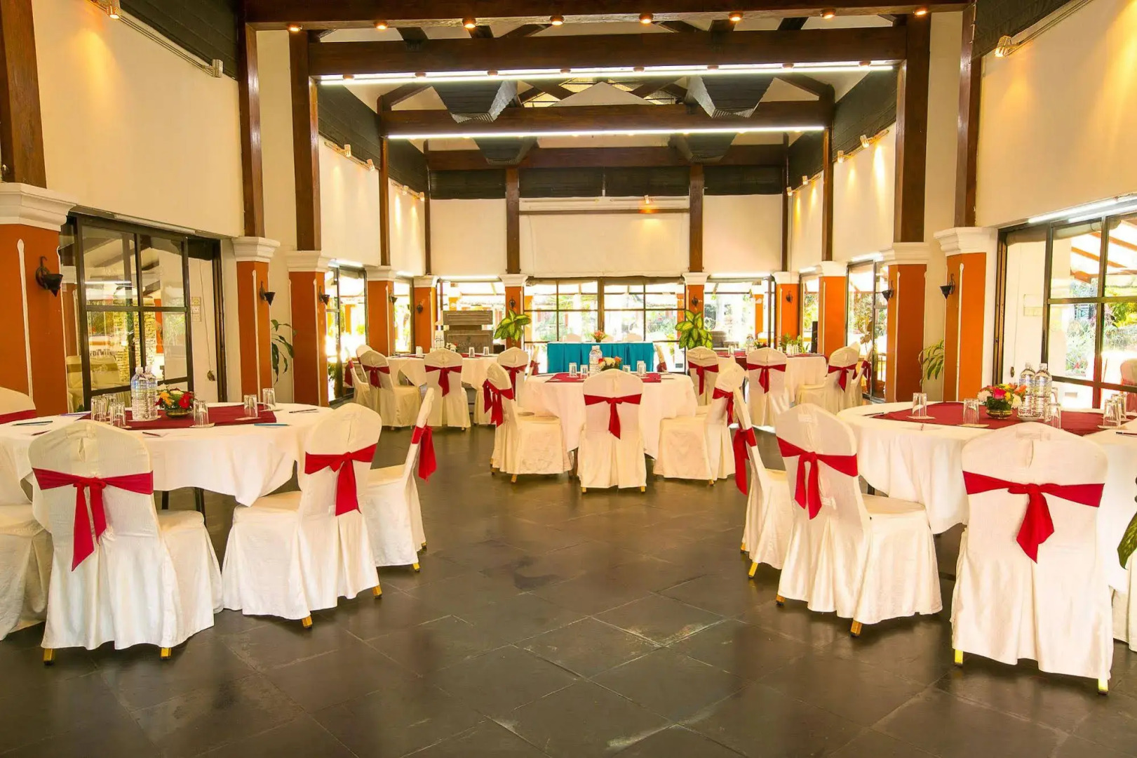 Shangri-La Village Resort