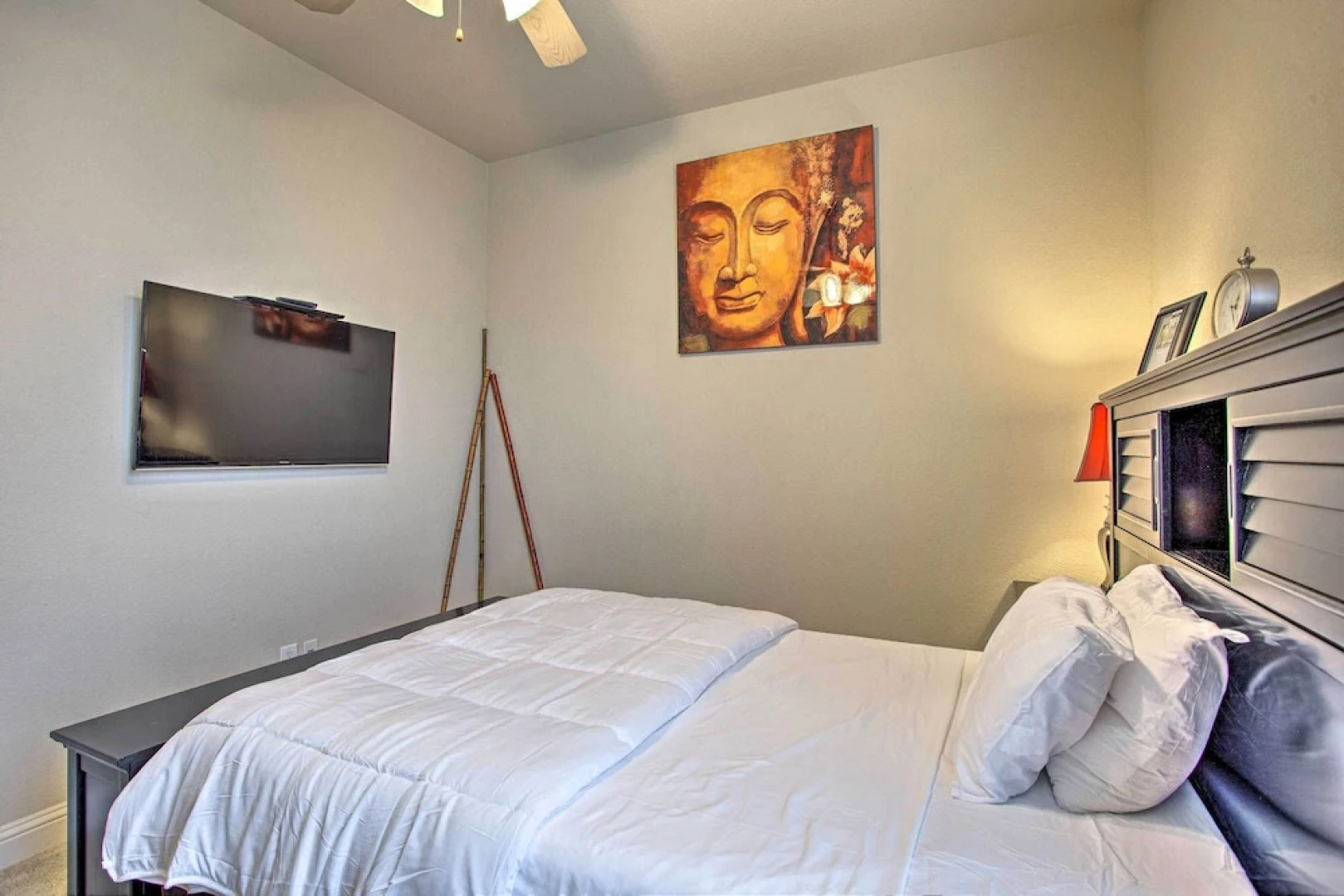 4 Mi to Grapevine Lake: Texas Home w/ Media Room