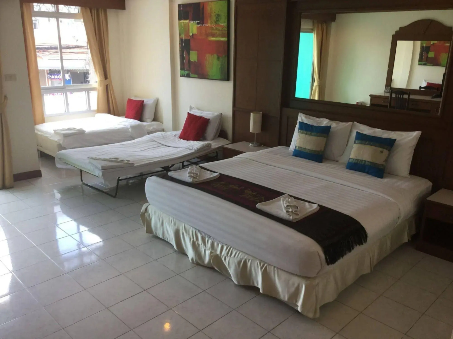 The Yim Siam Hotel