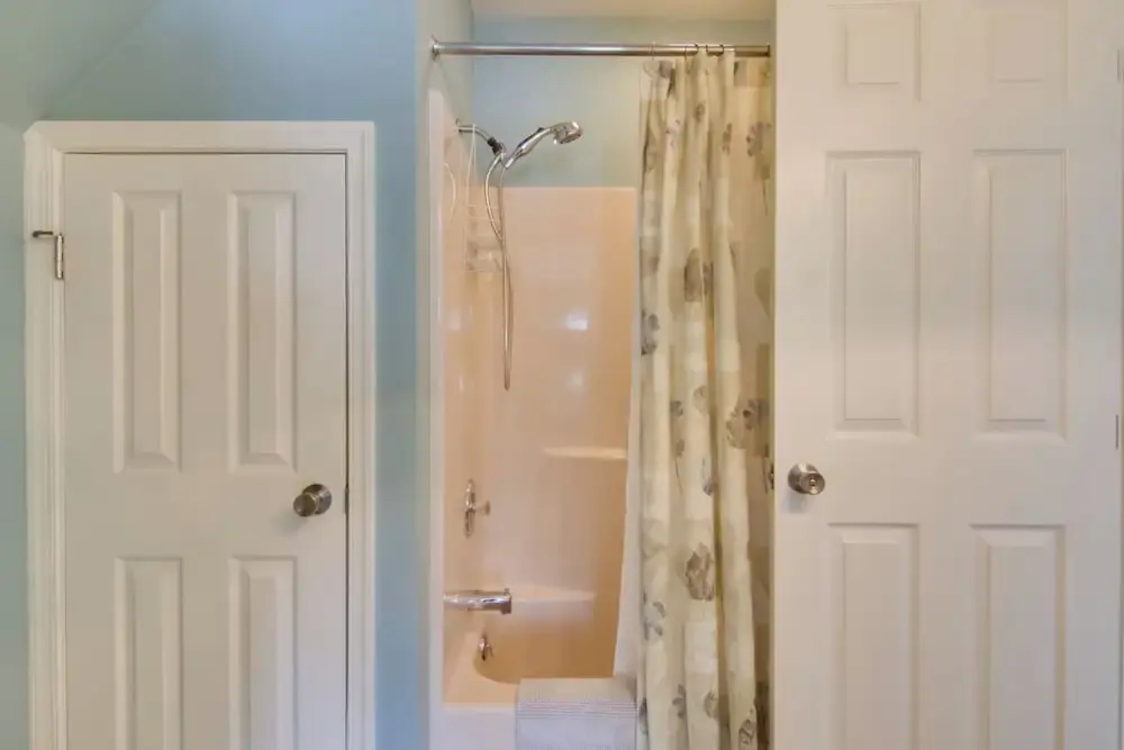 Canal-front Getaway w/ Deck & Dock in Ocean City