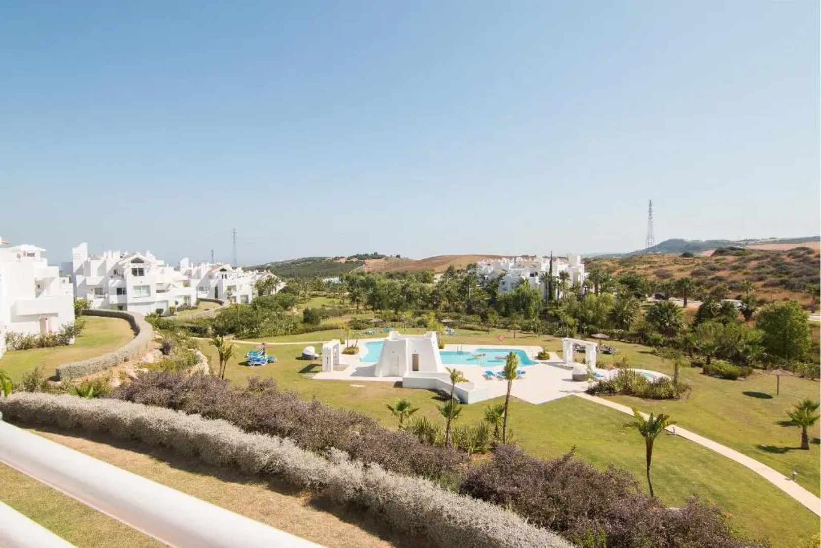 2214-Modern apt with private beach