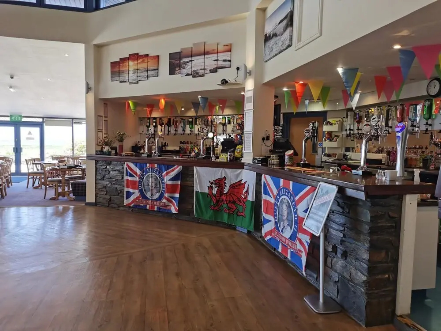 Snowdonia Sunbeach Holiday Sea and Mountain View