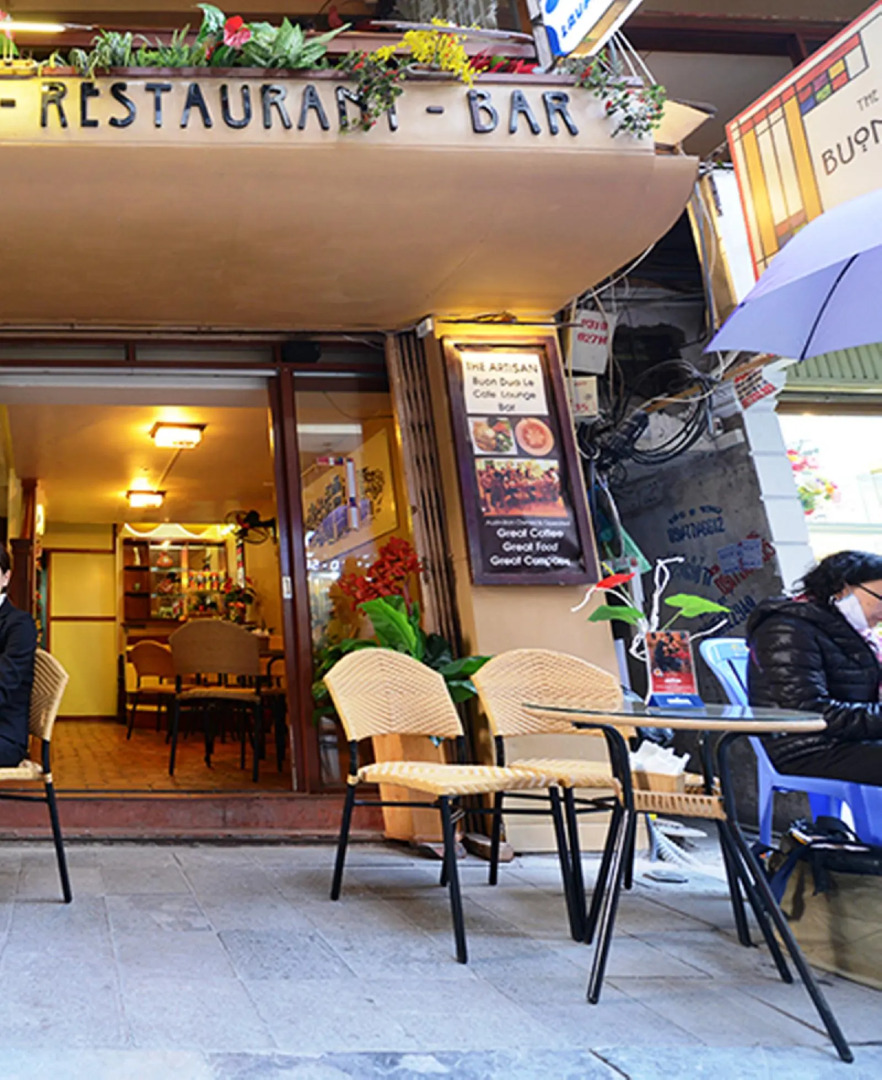 Artisan Lakeview Hotel