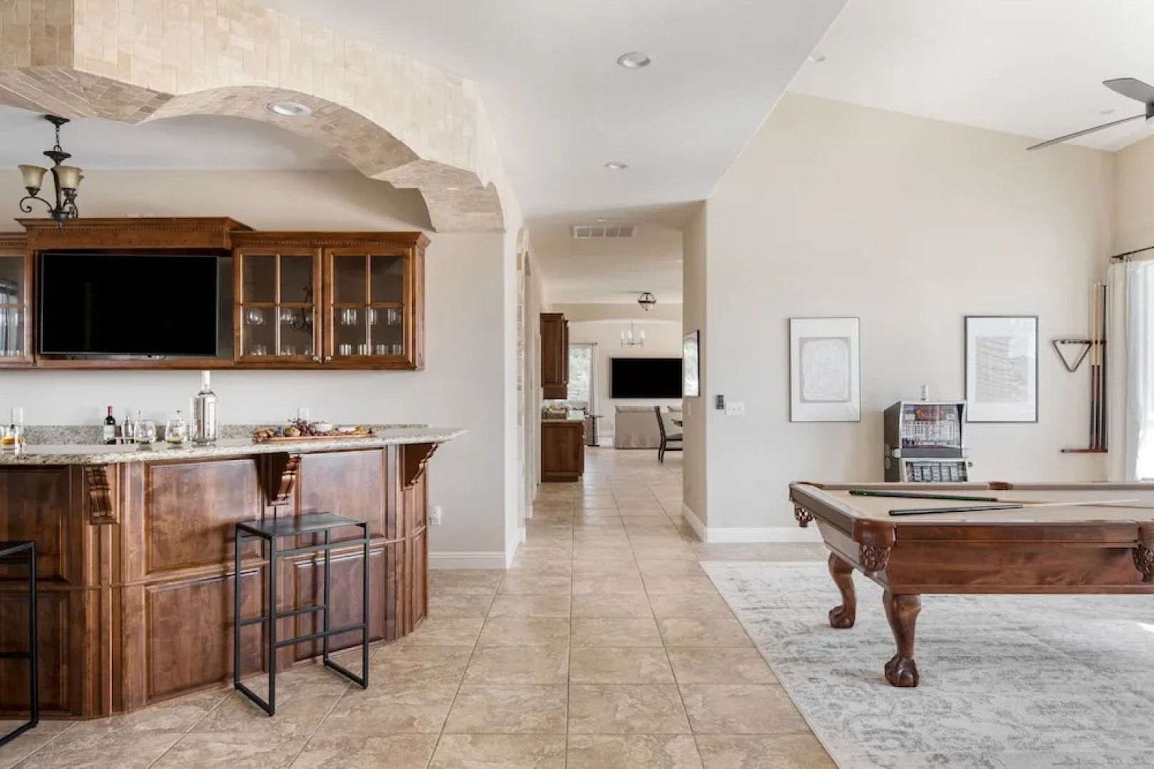 Casa Sancerre by Avantstay - Hilltop Estate w Breathtaking Views, Pool & Hot Tub