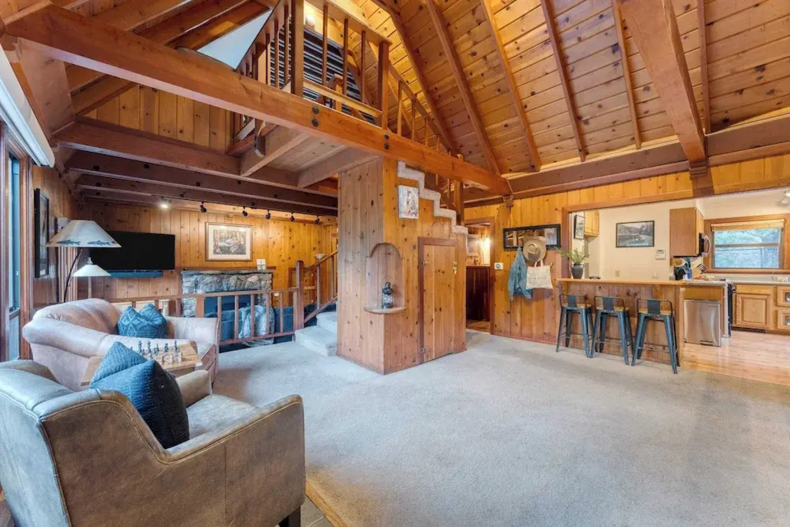 Riversong Lodge by Avantstay Sauna + Hot Tub On The Truckee River