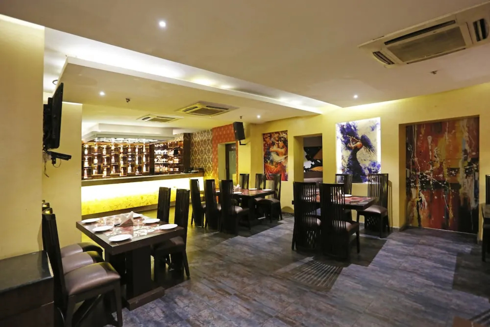 OYO 8902 Hotel Ronald Inn