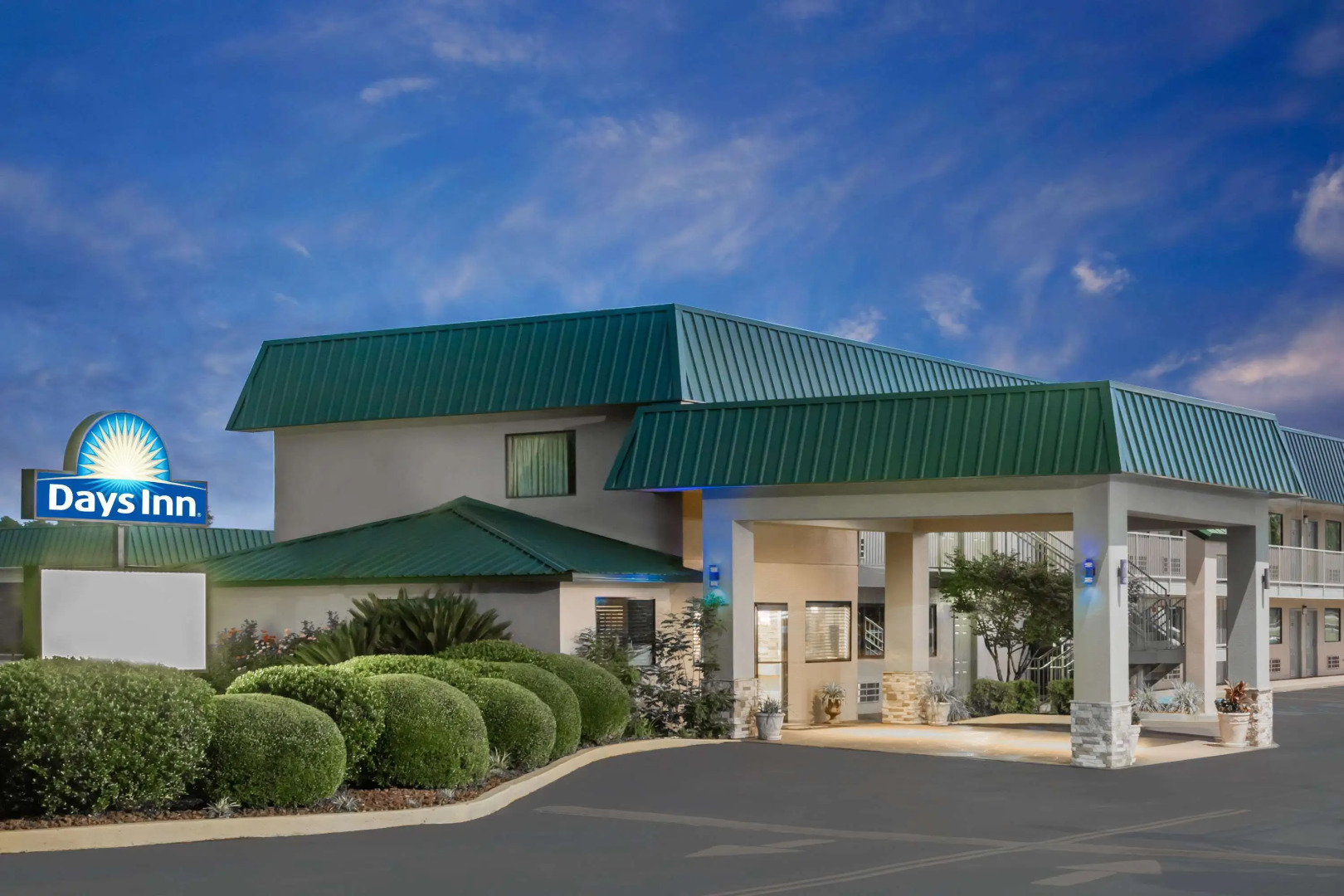 Days Inn by Wyndham Blakely