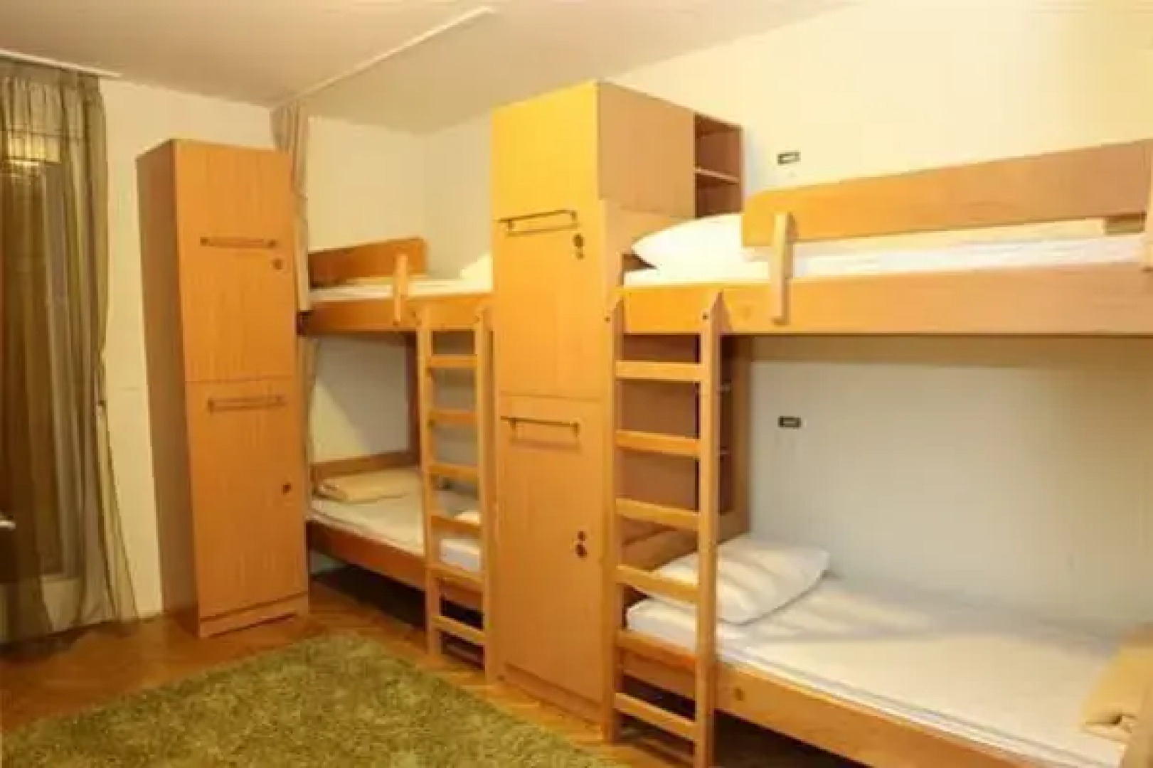 Tchaikovsky Hostel Split