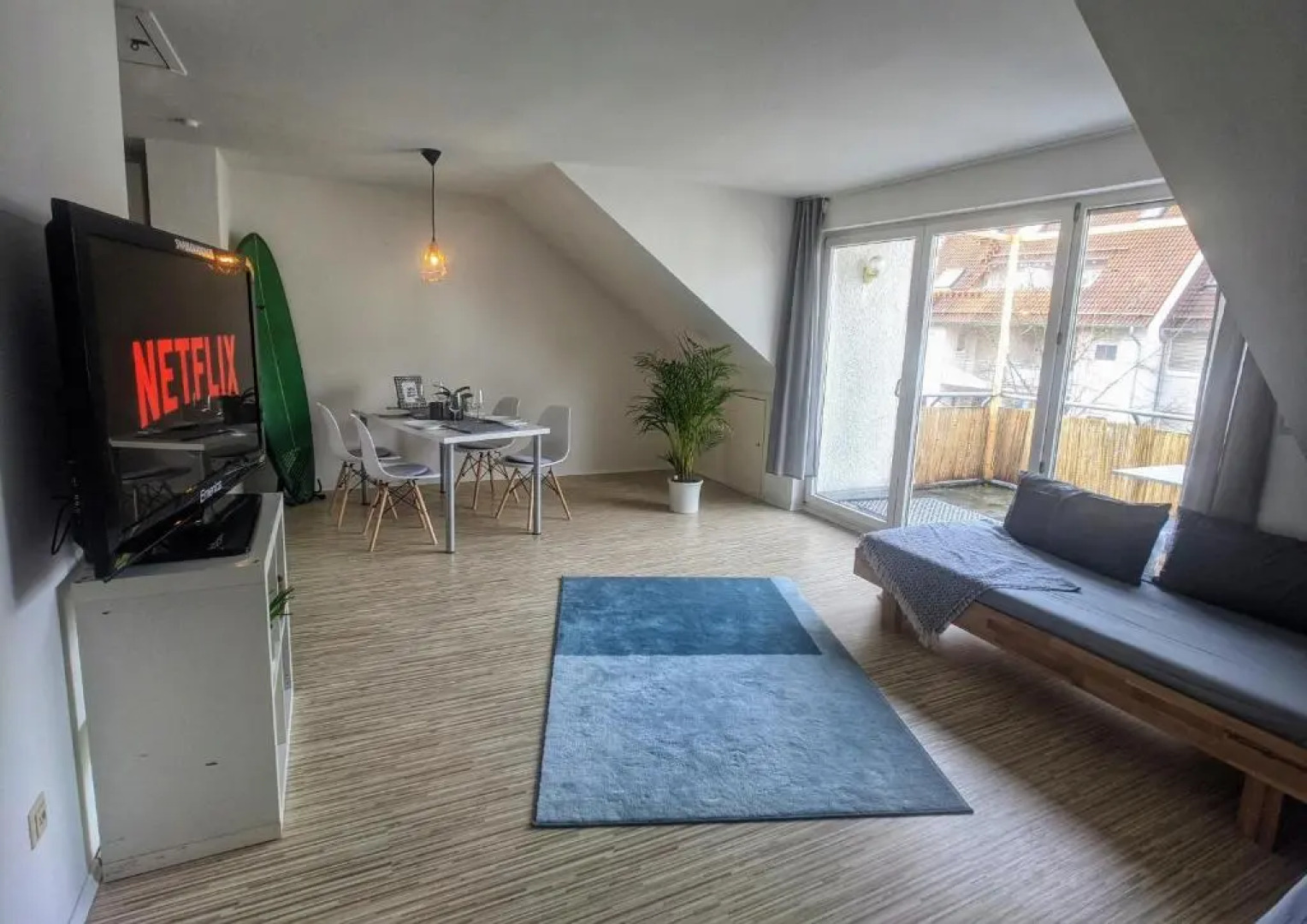 Über den Dächern von Kirchheim, Modernes Apartment