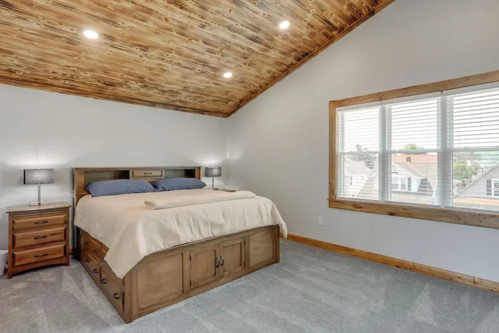 Walk to Lake Erie: Spacious Home in Sandusky!