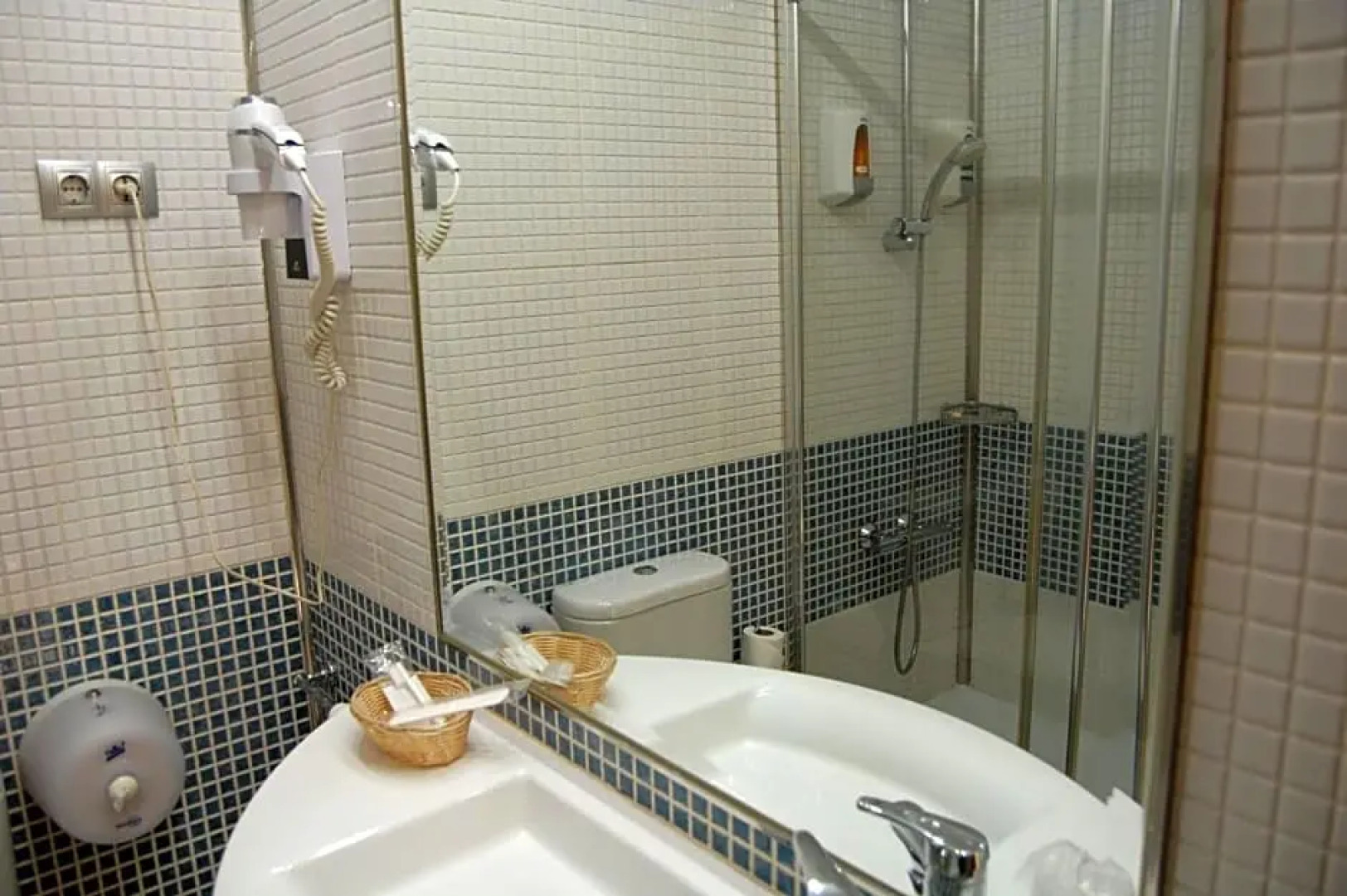 Hotel Castillo El Burgo