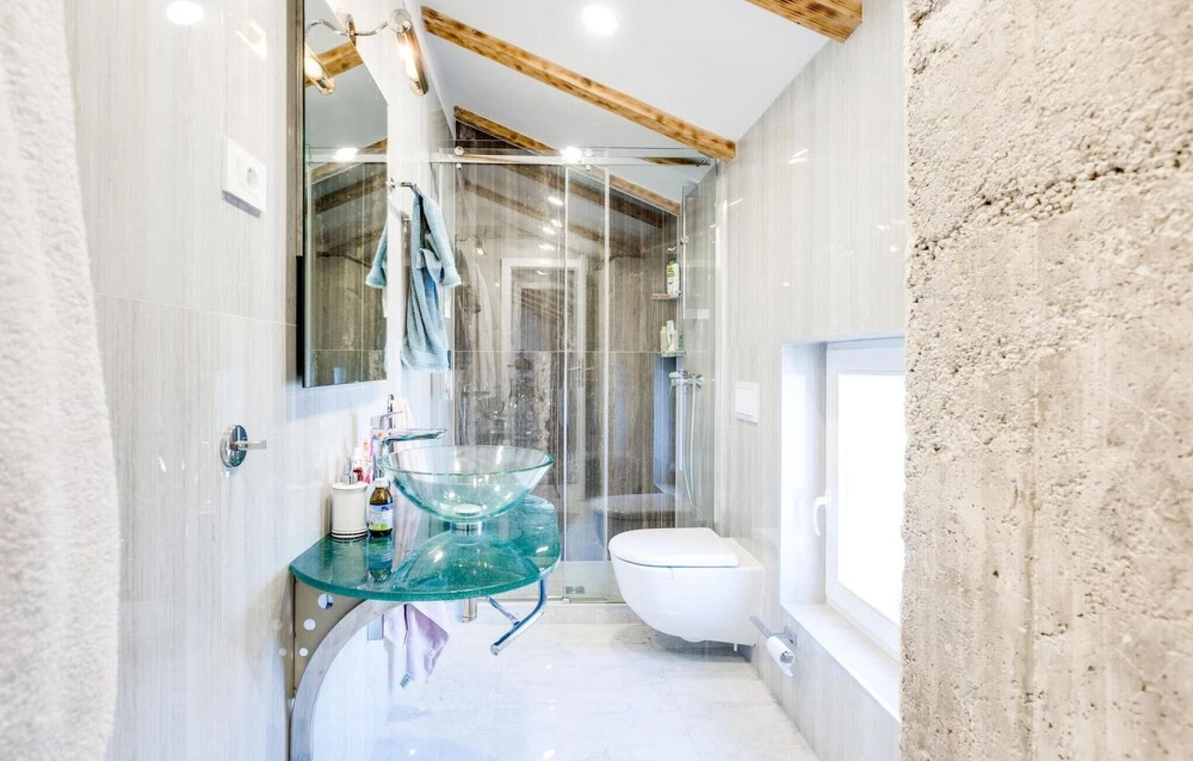 Nice Home in Gostinjac With 3 Bedrooms, Wifi and Heated Swimming Pool