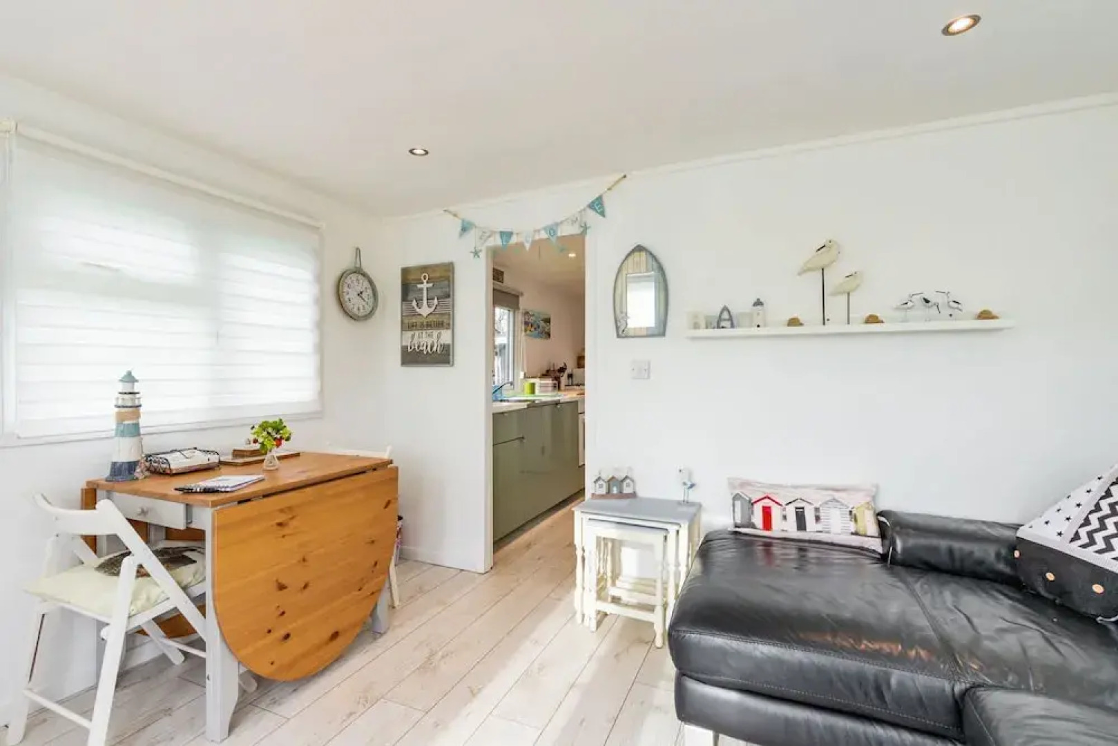 Host Stay The Happy Hedgehog