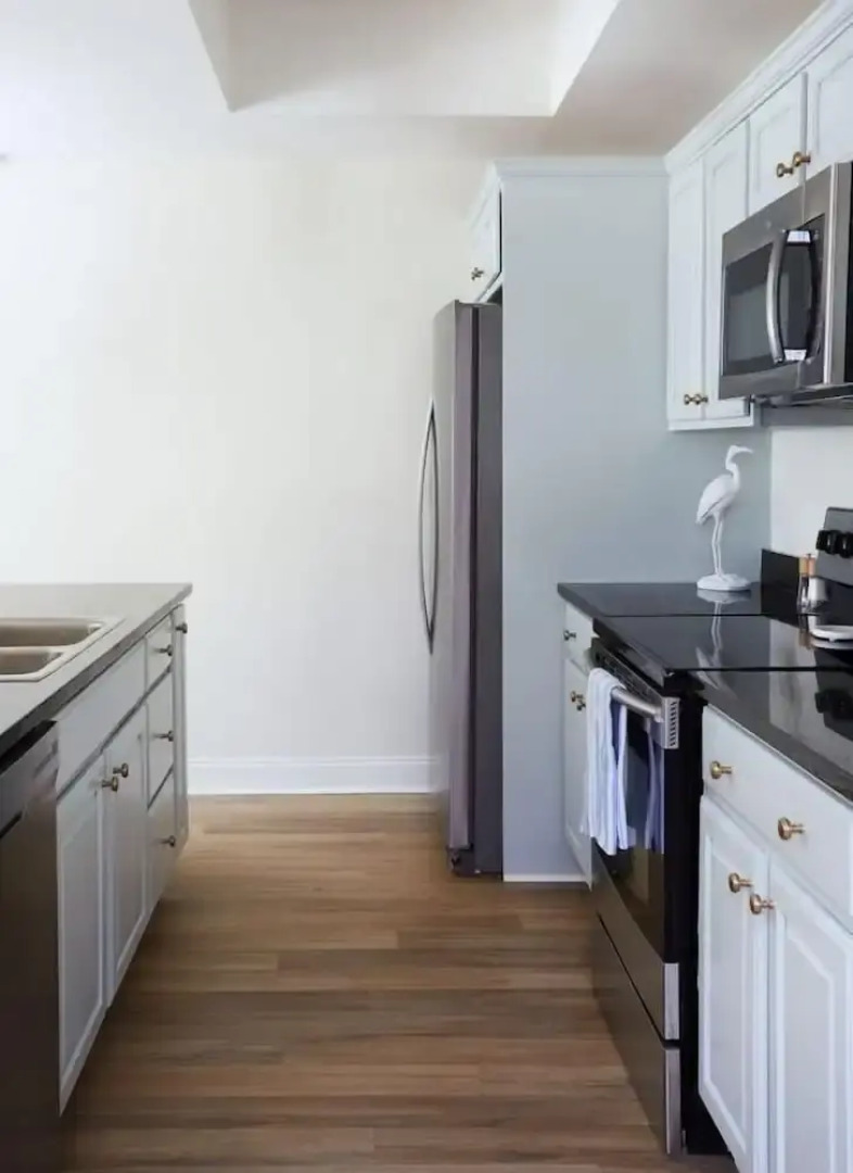 May River Breeze! 3-story Townhouse in Old Town's Promenade