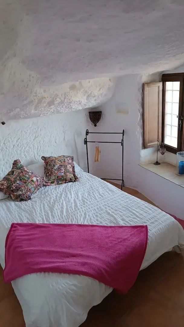 Serenity in Freila - Spacious 5 Bedroom House