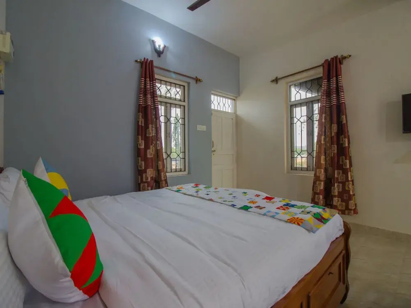 OYO 14644 Home Riverview Studio Siolim