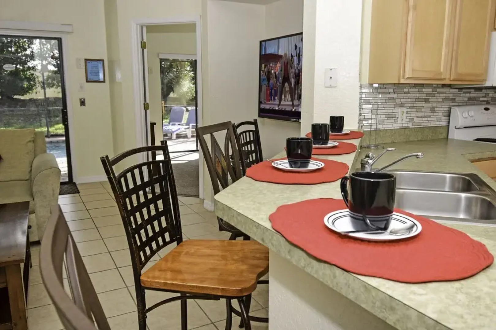 129SPL-High Grove Resort by RedAwning