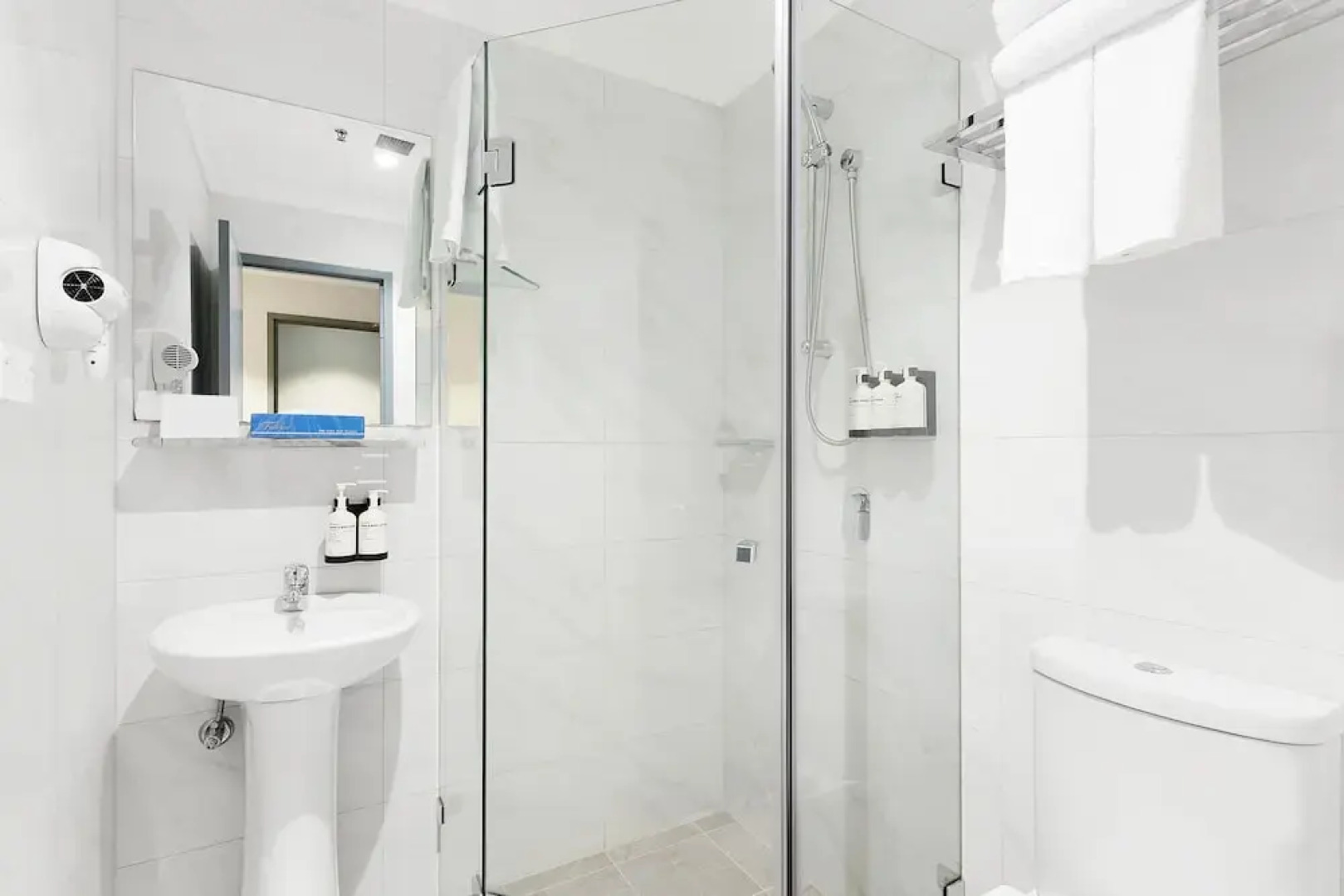 BreakFree on Broadway Sydney