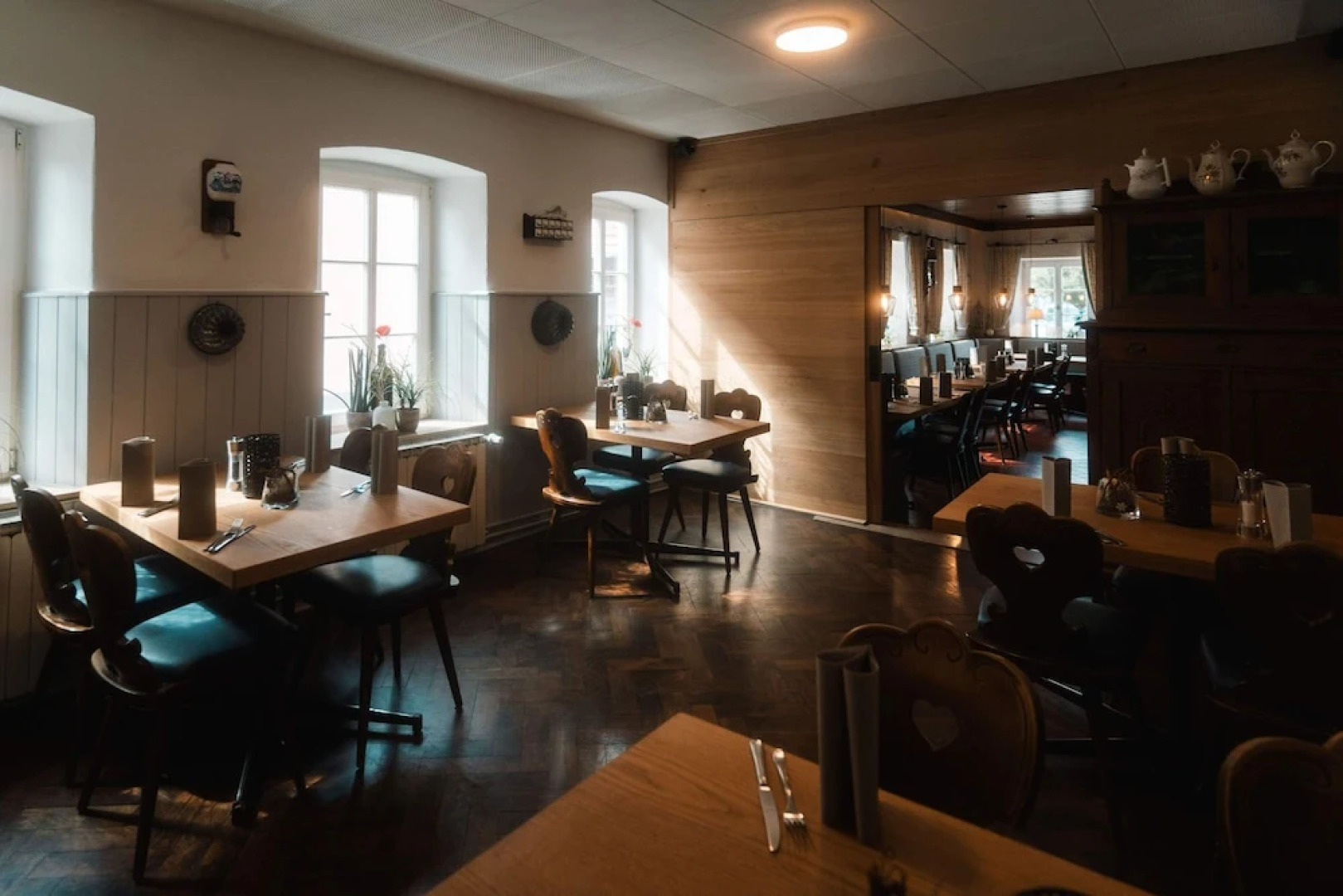 Landhotel & Weingasthof Schwarzer Adler