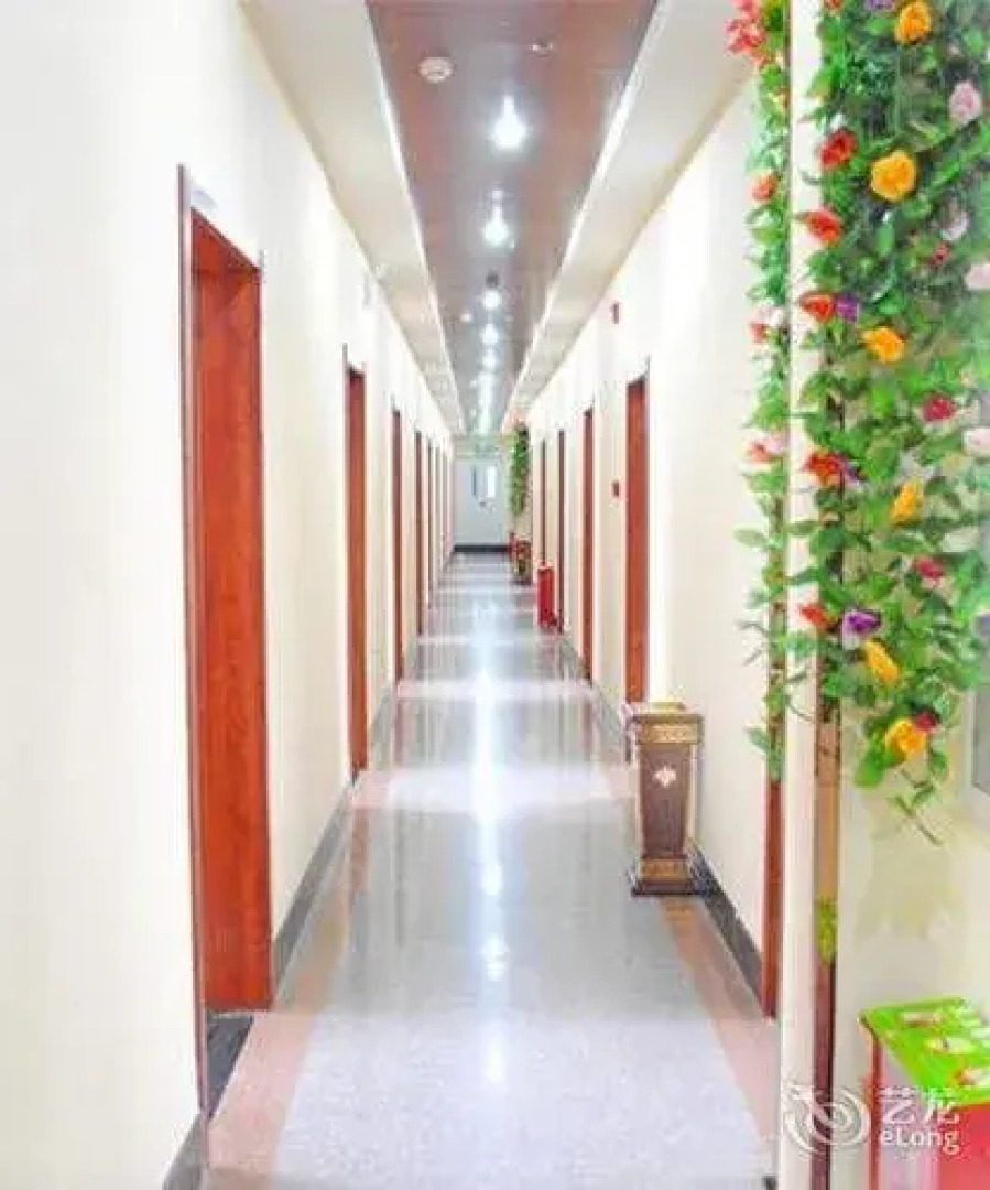 Rongyuan Business Hotel