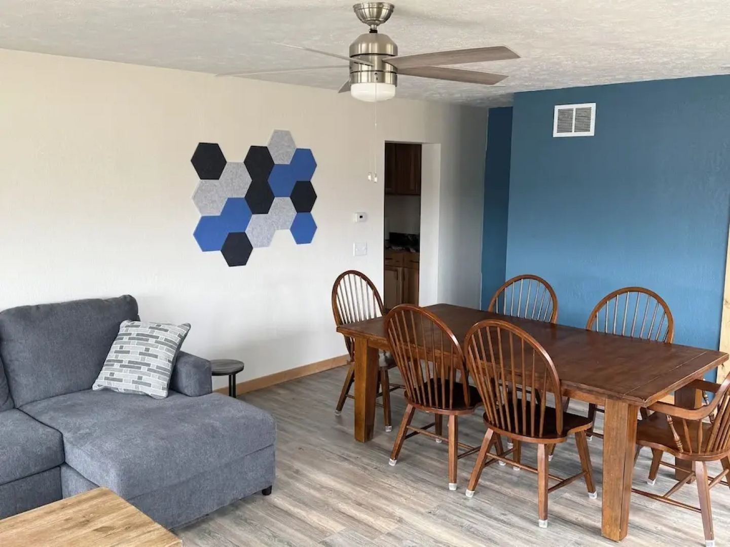 Mill Street Upper Apartment