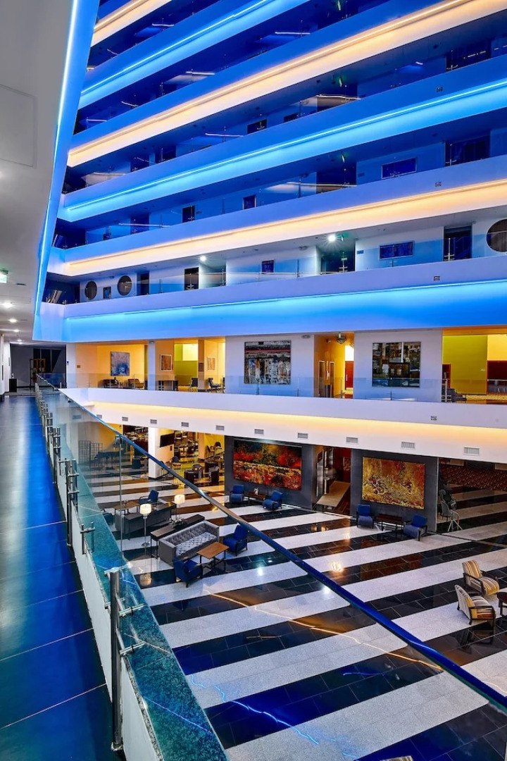 Best Western Premier Sail Plaza Manta