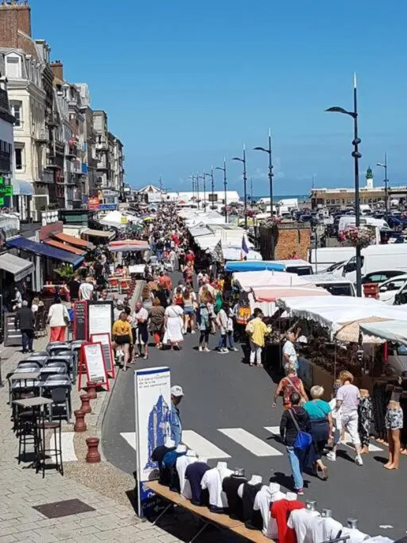 Agréable maison de ville avec parking gratuit