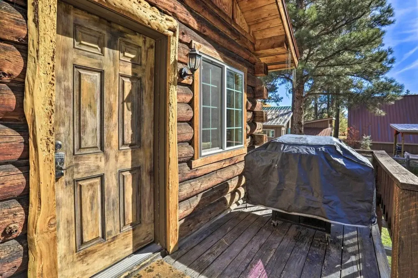 Tasteful Log Cabin Retreat on Lake Pagosa!