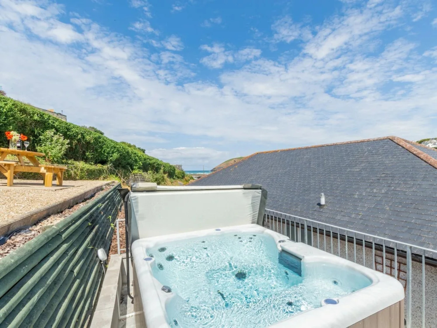 Beautiful Holiday Home in Mawgan Porth With Garden