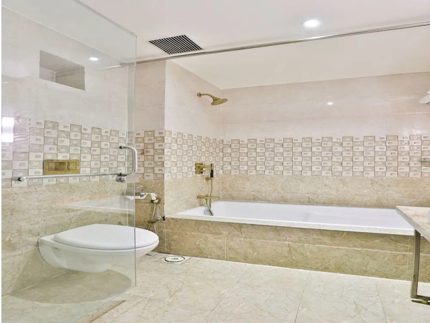 OYO 13479 Hotel Grand Nakshatra