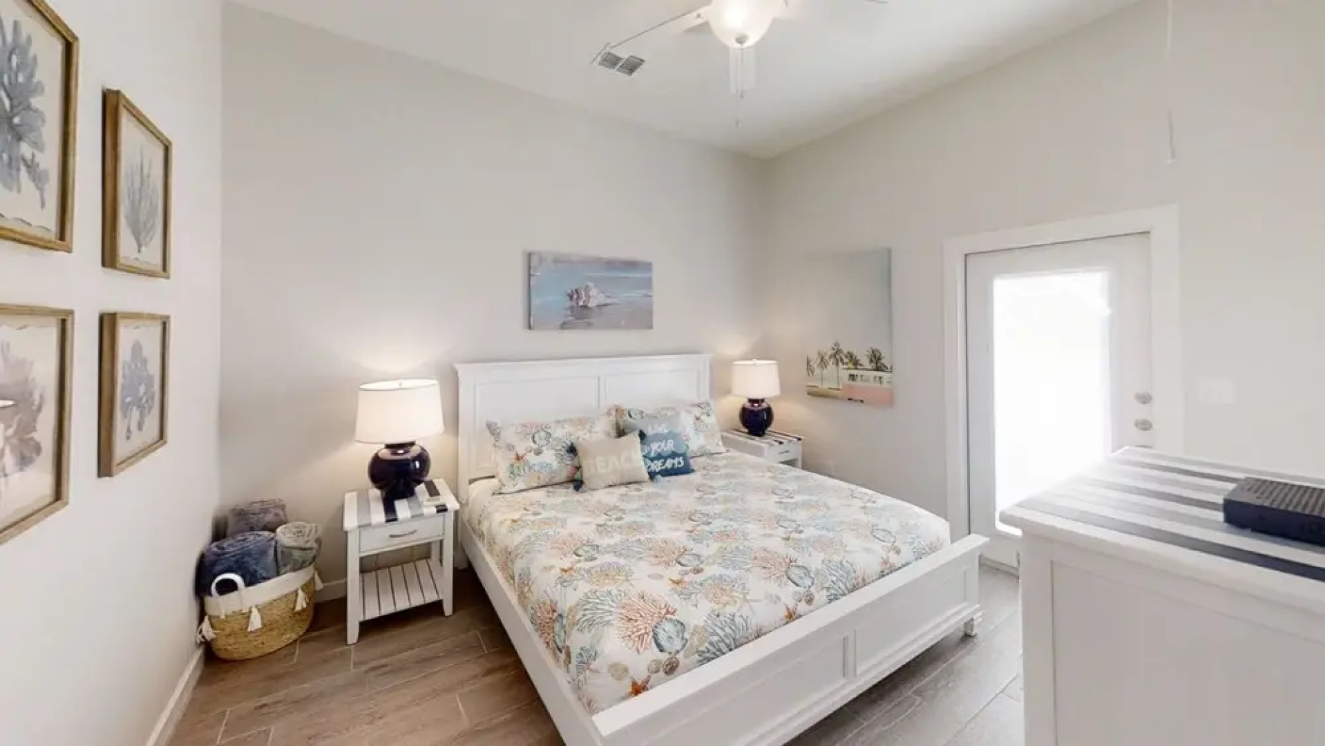 Chat 'N' Chill -15110