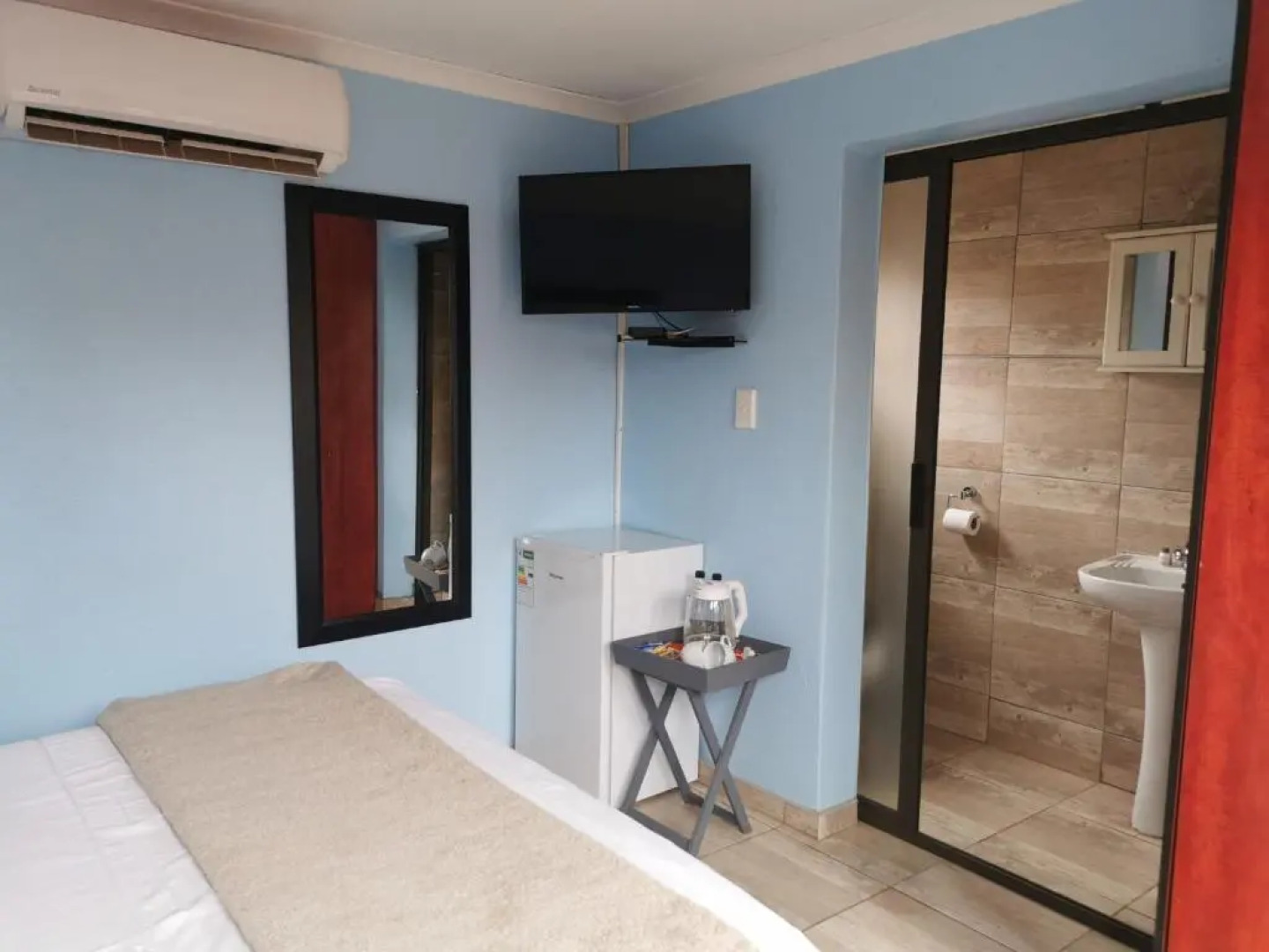 Thavhani Guest House